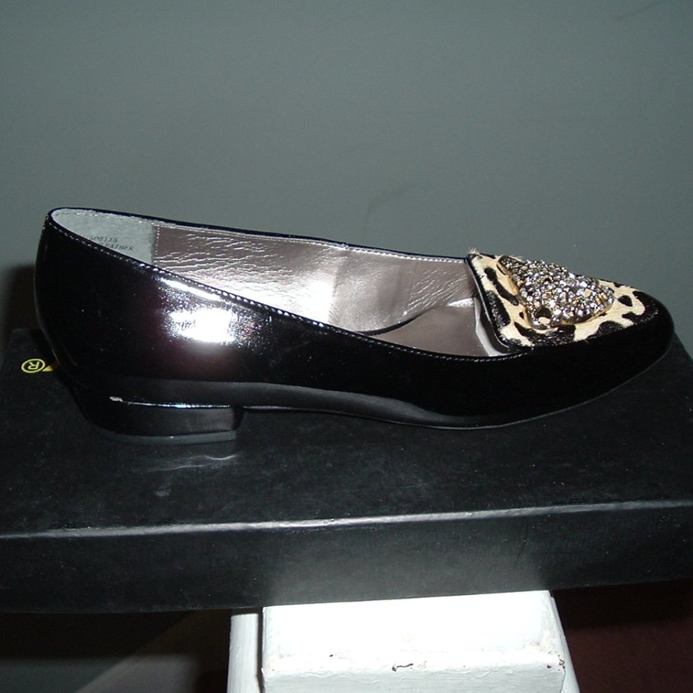 Unique Array Women's Leopard Shoes - 7.5 Narrow